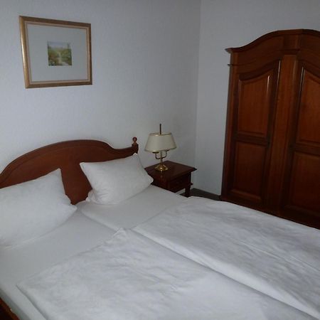 Hotel Alt-Karow Берлин Экстерьер фото