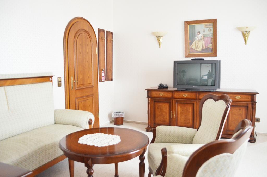 Hotel Alt-Karow Берлин Номер фото