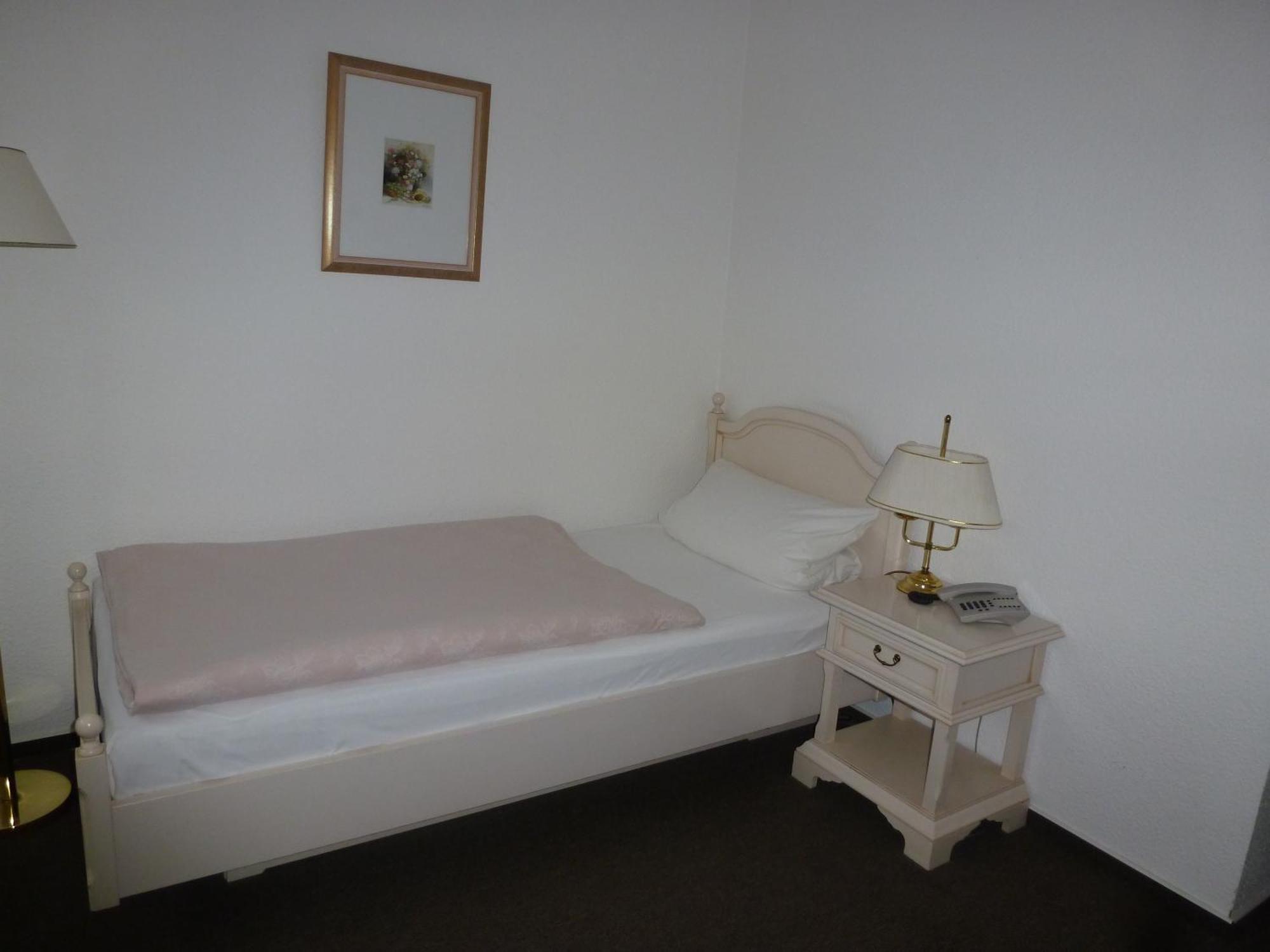 Hotel Alt-Karow Берлин Номер фото